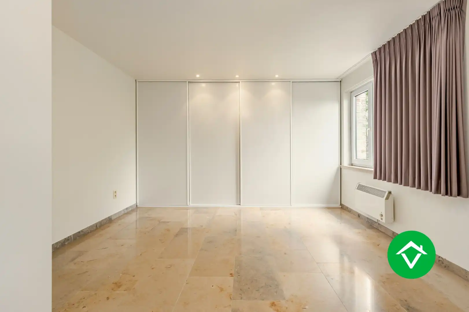 Prachtig gelegen penthouse met 3 slaapkamers en garage in centrum Torhout foto 12