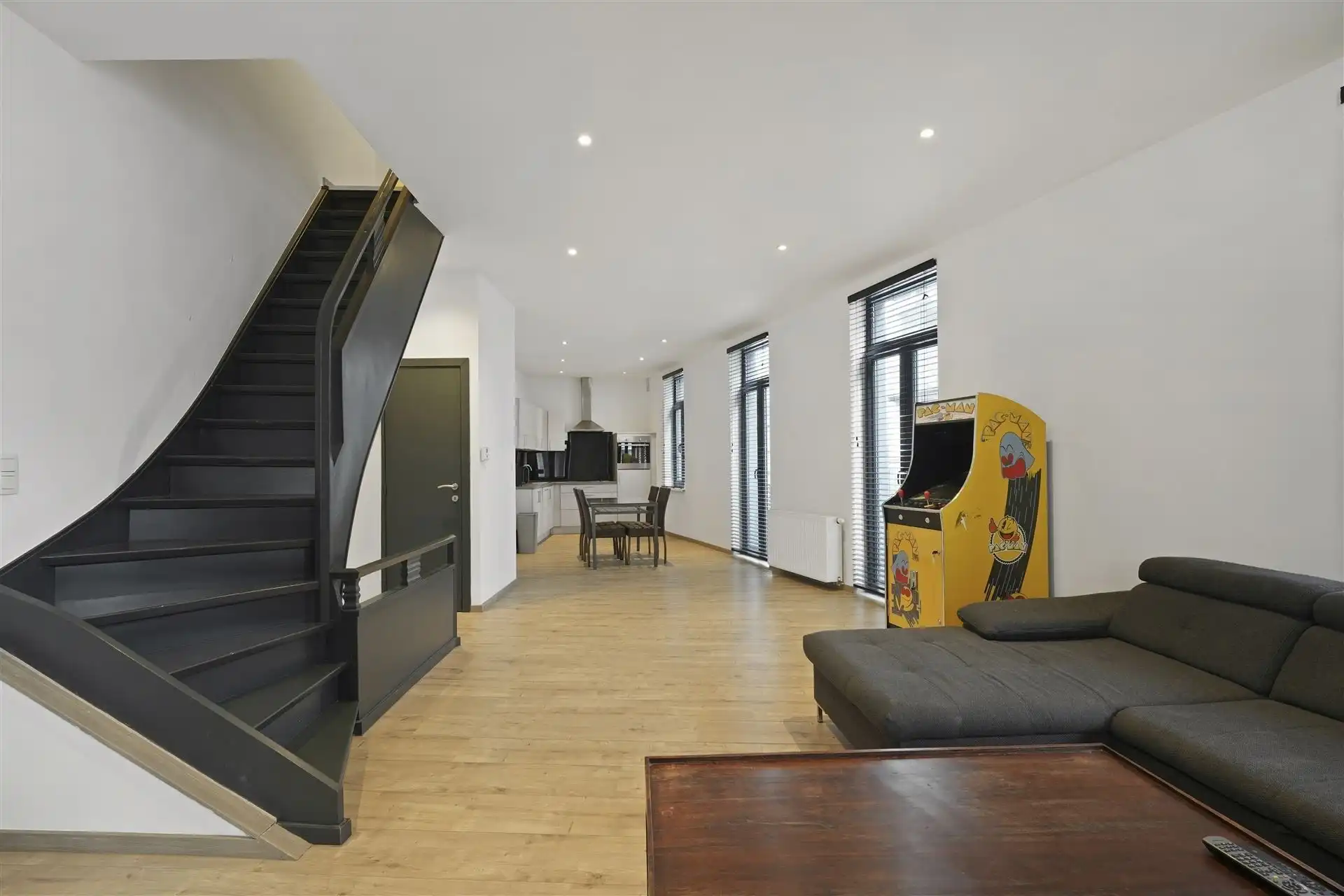 CENTRALE LIGGING / RUIME WONING foto 5