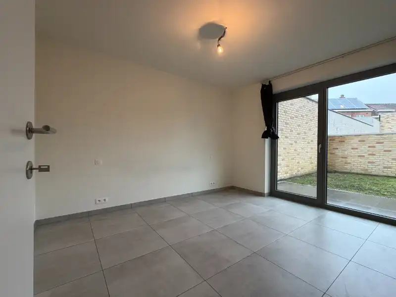 Gelijkvloers appartement met terras en tuintje op een uitstekende locatie in het centrum van het charmante Veurne! foto 9