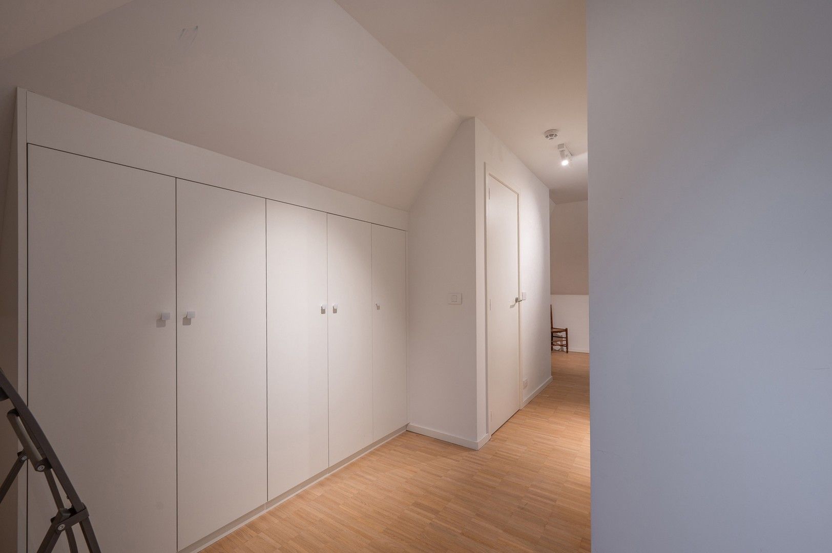 Instapklare woning in de verkaveling 'Valkenerf' in de groene, rustige omgeving van de nieuwe golf. foto 24