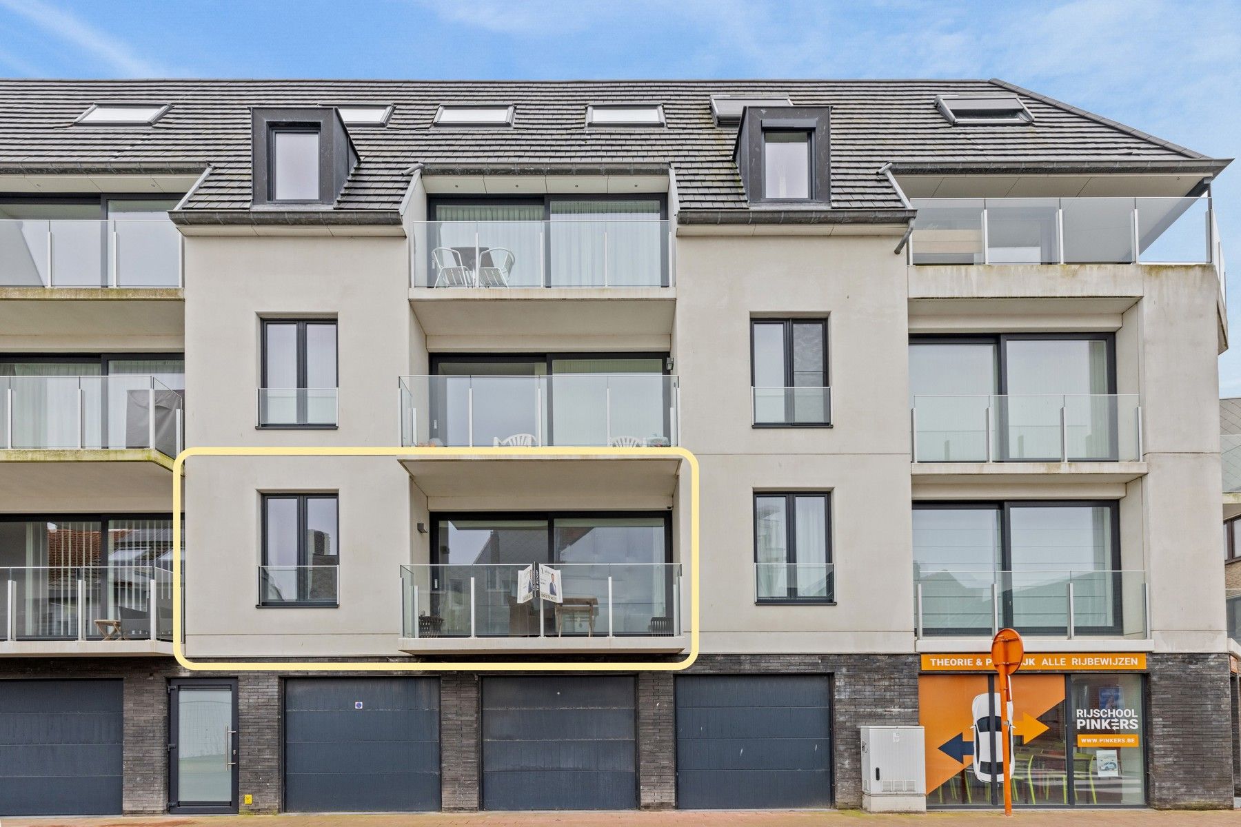  Uitstekend onderhouden 2 slpk appartement in hartje Bredene foto 18