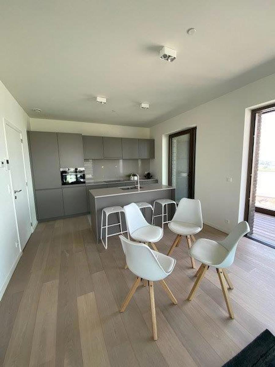 Ongemeubeld 1 slaapkamer appt. met zicht op de Schelde foto 4