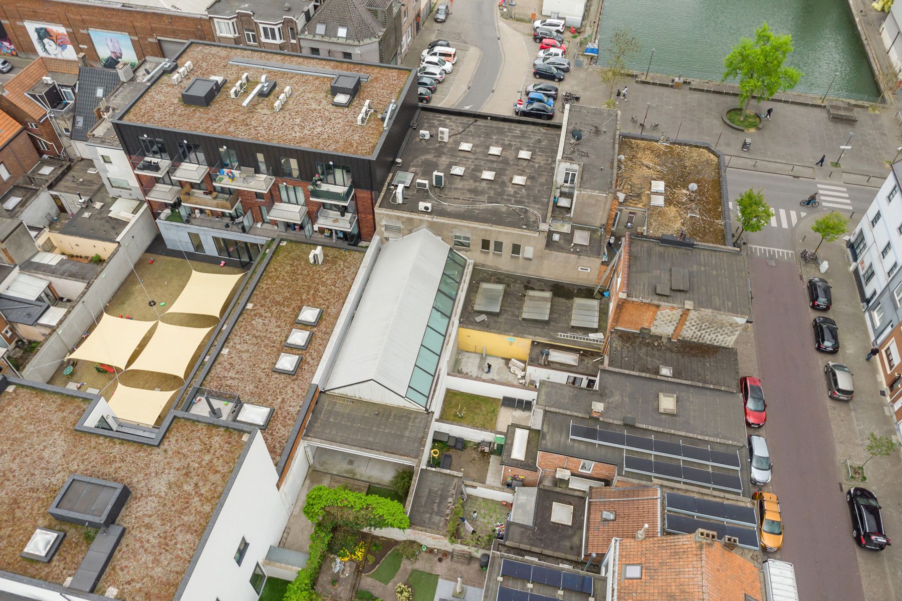 Instapklaar kantoorgebouw te koop in Merksem foto 59