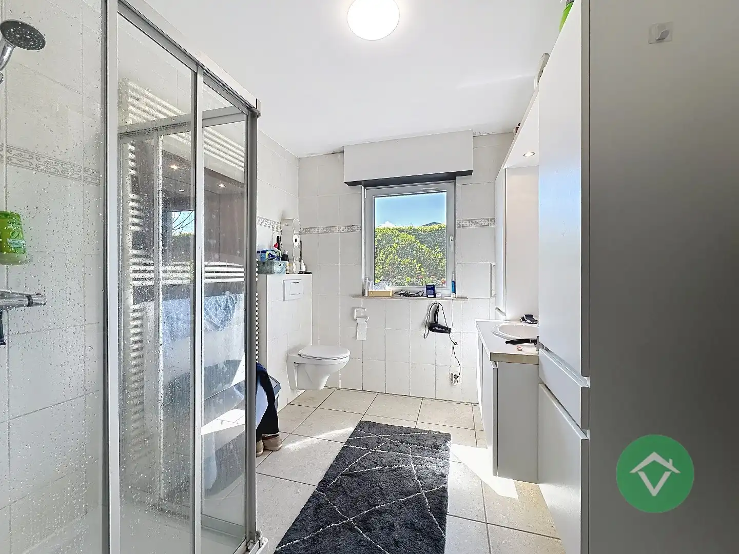 Ruime gezinswoning met dubbele garage in Koekelare foto 13