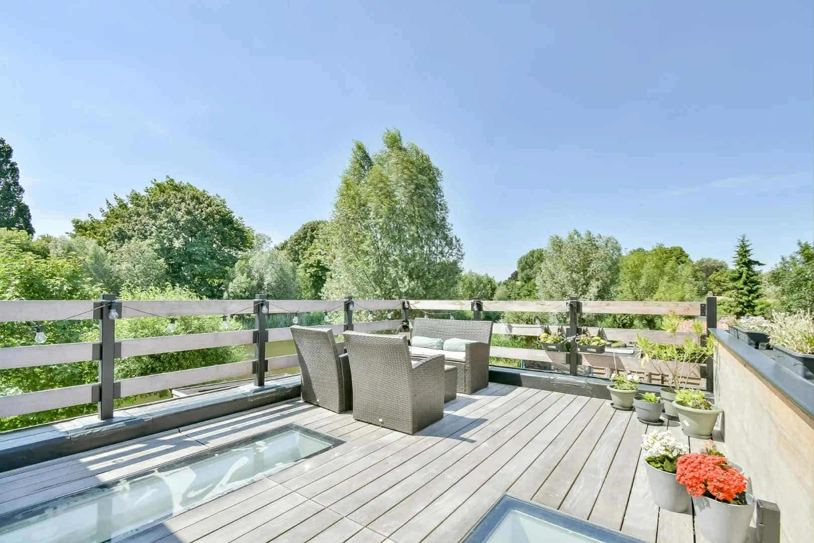 Gerenoveerde rijwoning met 3 slaapkamers en tuin te Roeselare foto 9