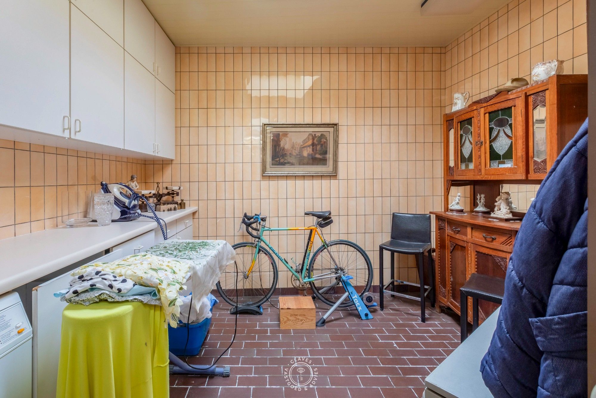 Art-deco woning met handelsruimte en garage foto 8