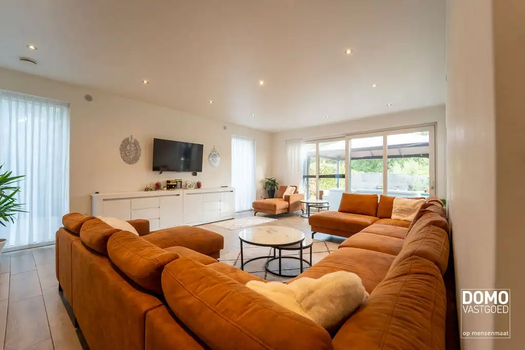 Gunstig gelegen handelshuis te Spalbeek (Hasselt) foto 6