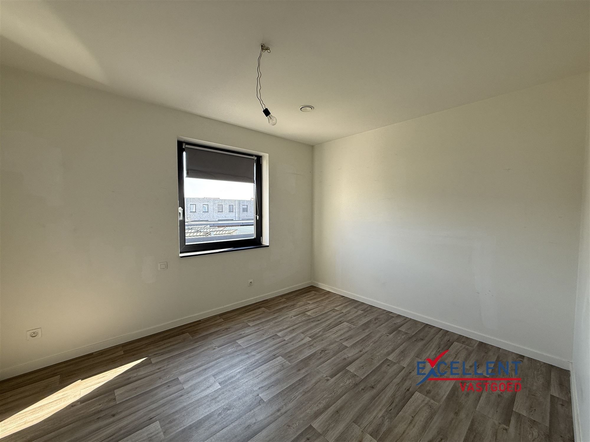 Recente nieuwbouwwoning met tuin te huur in Heule foto 5