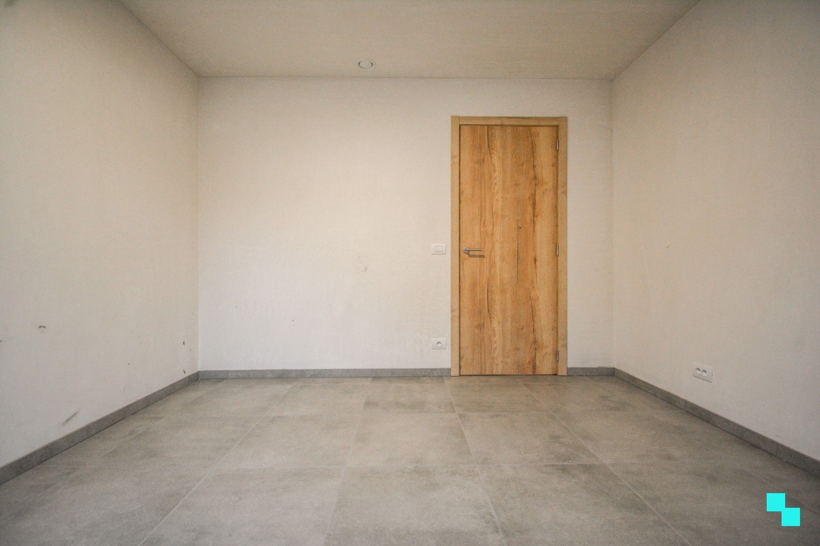 Nieuwbouwappartement via budgethuren te Houthulst foto 11