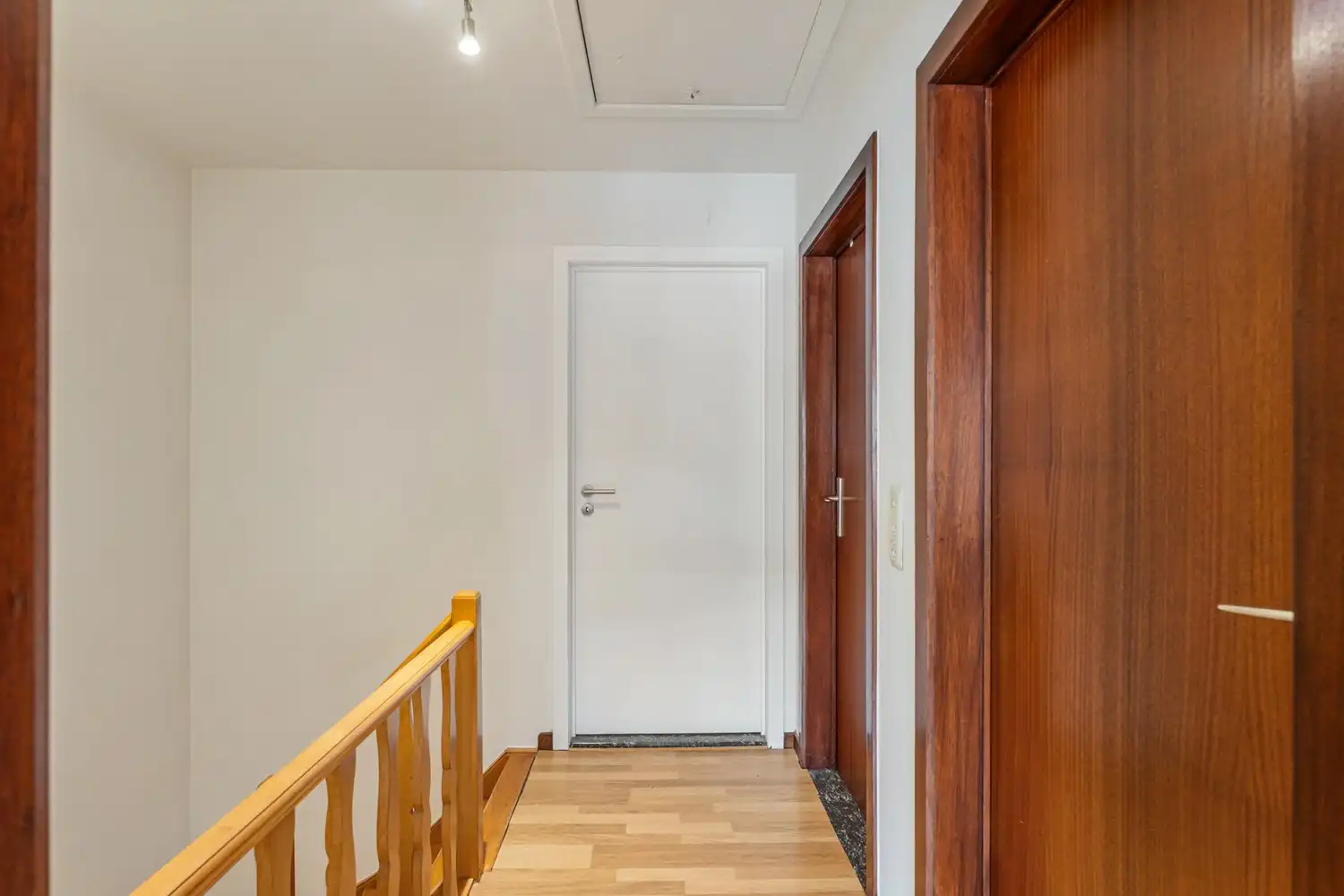 Gerenoveerde en energiezuinige woning met 3 slaapkamers, een diepe tuin en een garage met een oprit op een toplocatie te Kessel-Lo! foto 28