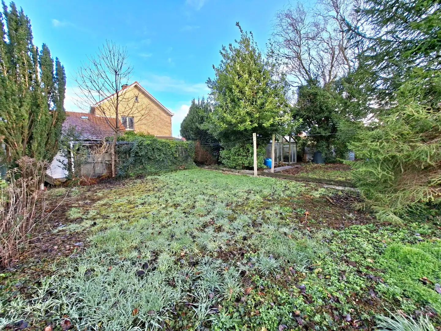 Halfopen woning foto 2