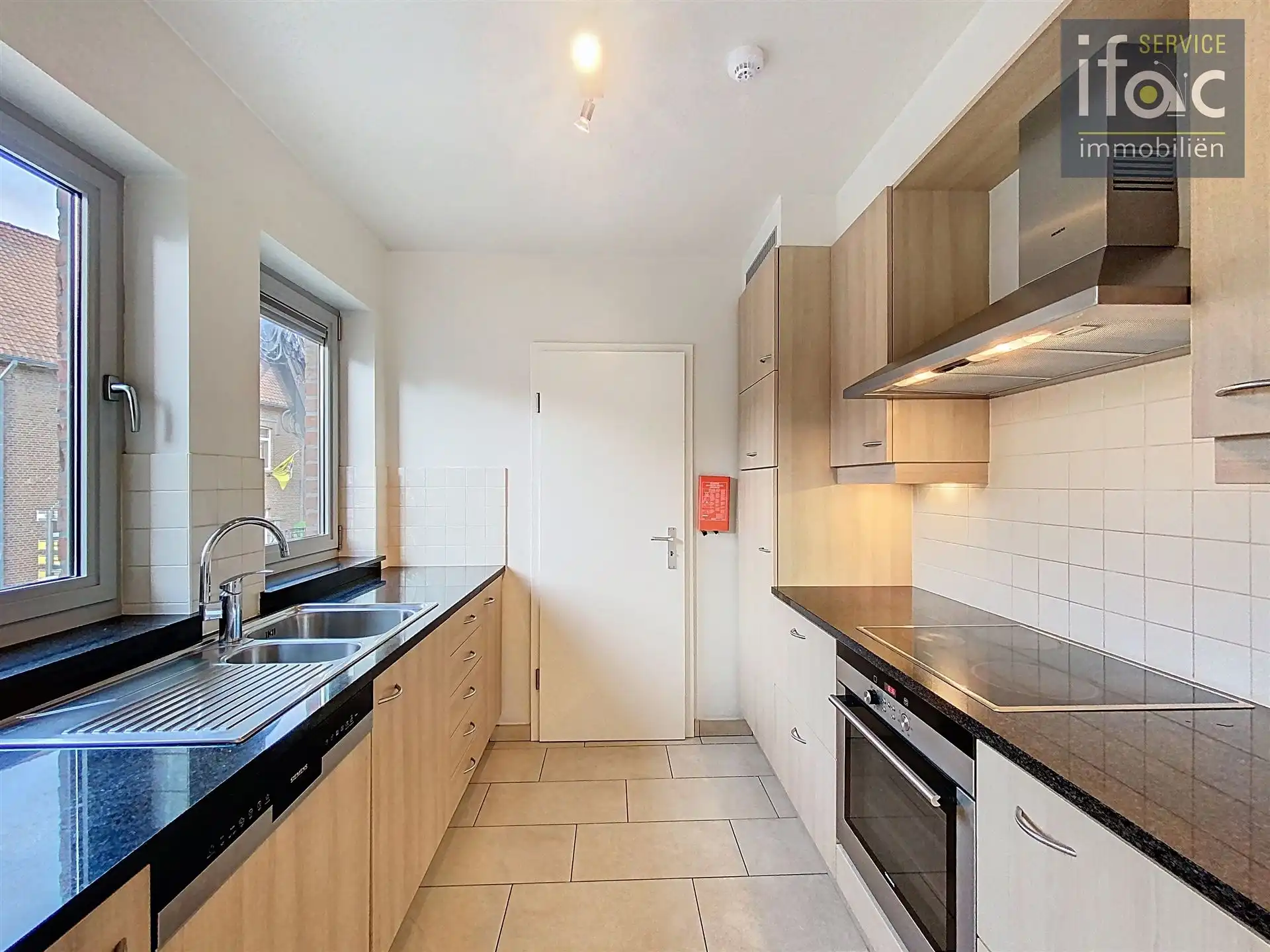 Appartement met 2 slaapkamers en ruime garage foto 5