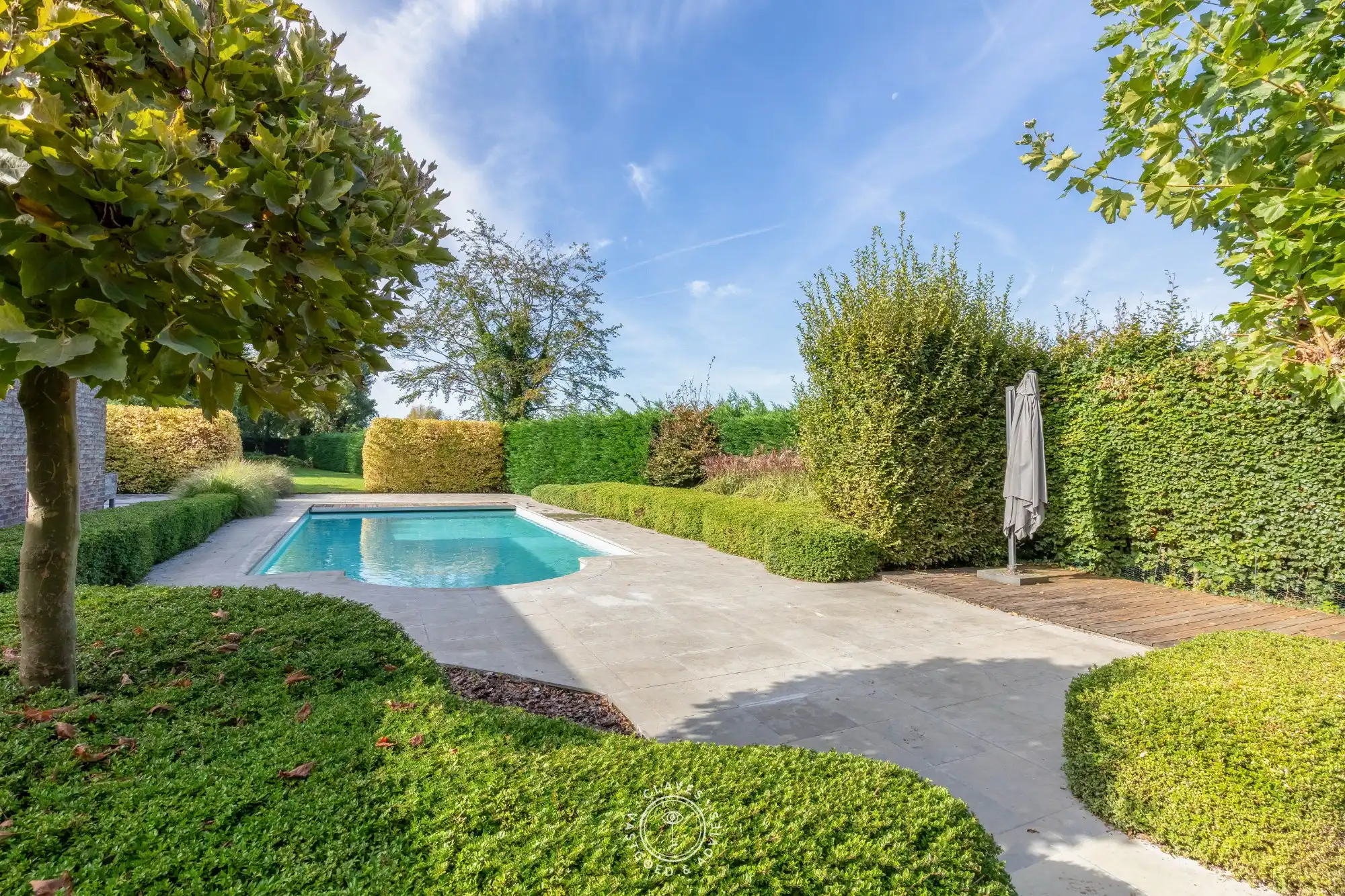 Stijlvol en kwalitatief wonen met een mooie tuin en uitzonderlijk ruime garage in Temse foto 3
