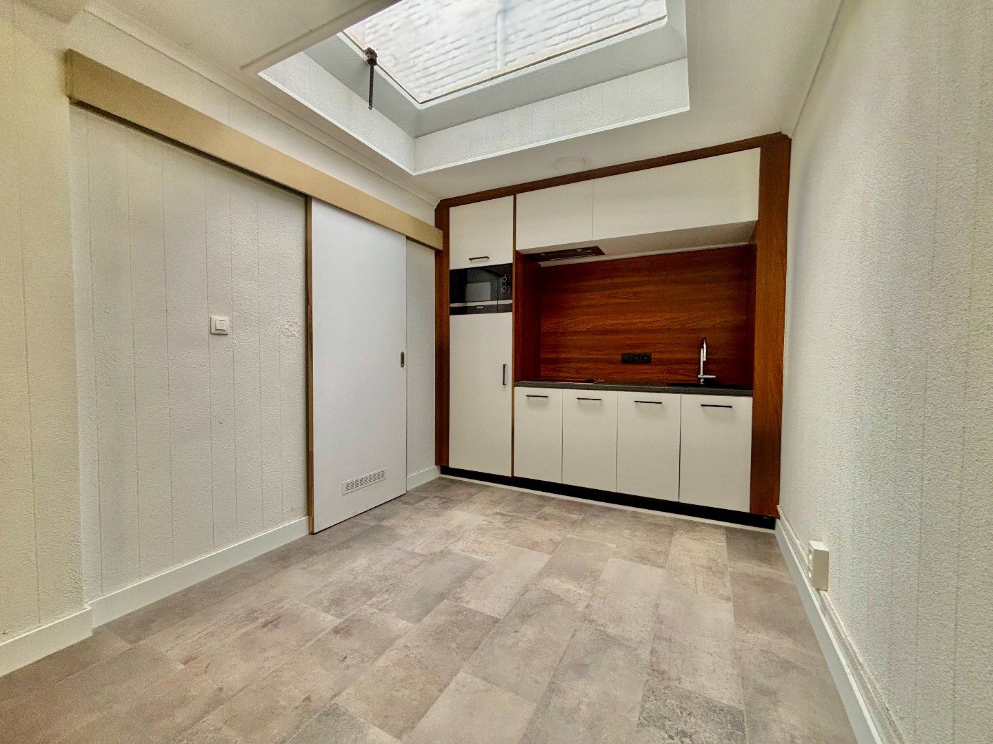VOLLEDIG GERENOVEERDE EN ENERGIEZUINIGE WONING (EPC B) MET 3 SLPKS (4 MOGELIJK) foto 4