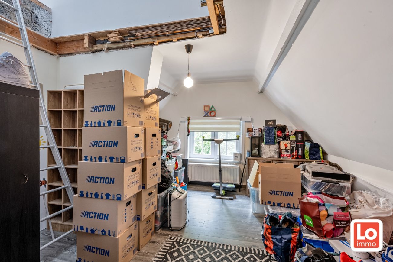 Charmante instapklare alleenstaande villa met afzonderlijke garage en grote ‘volwassen groene’ tuin vlakbij alle hoofdwegen in Oostakker. foto 17