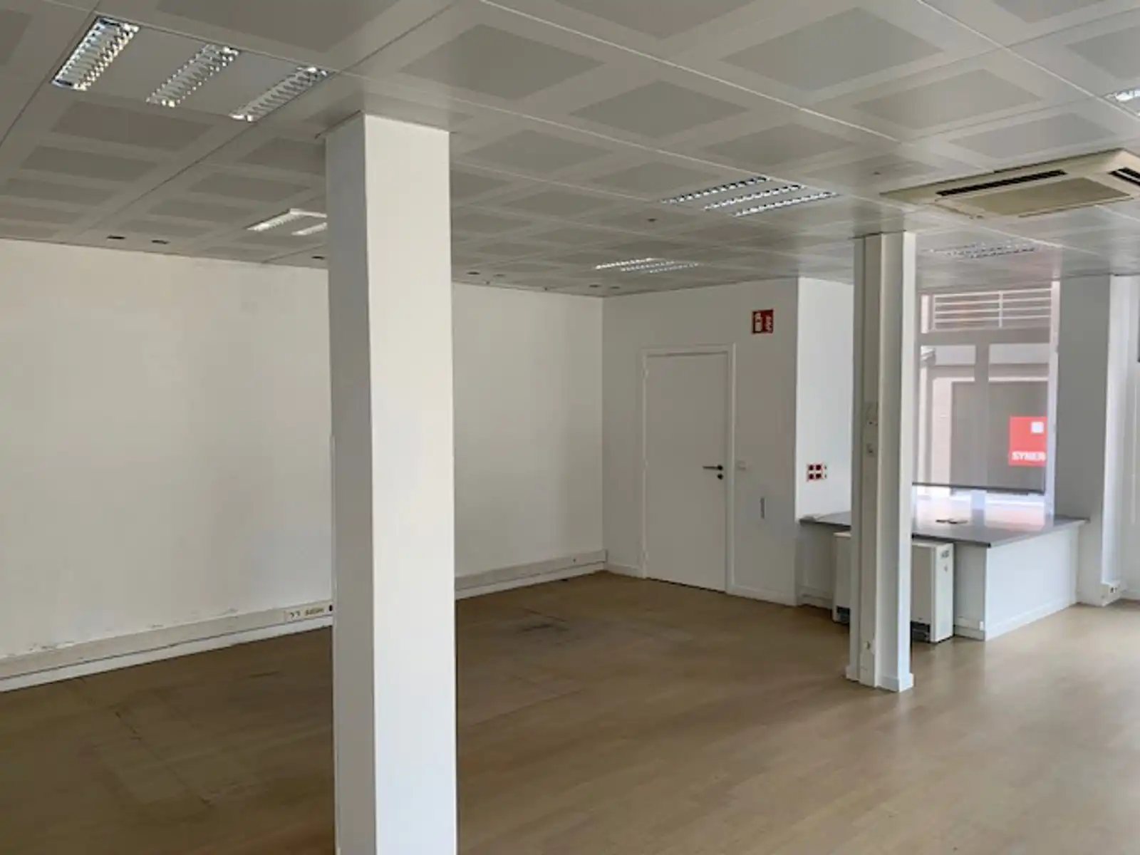 Handelszaak topligging foto 3