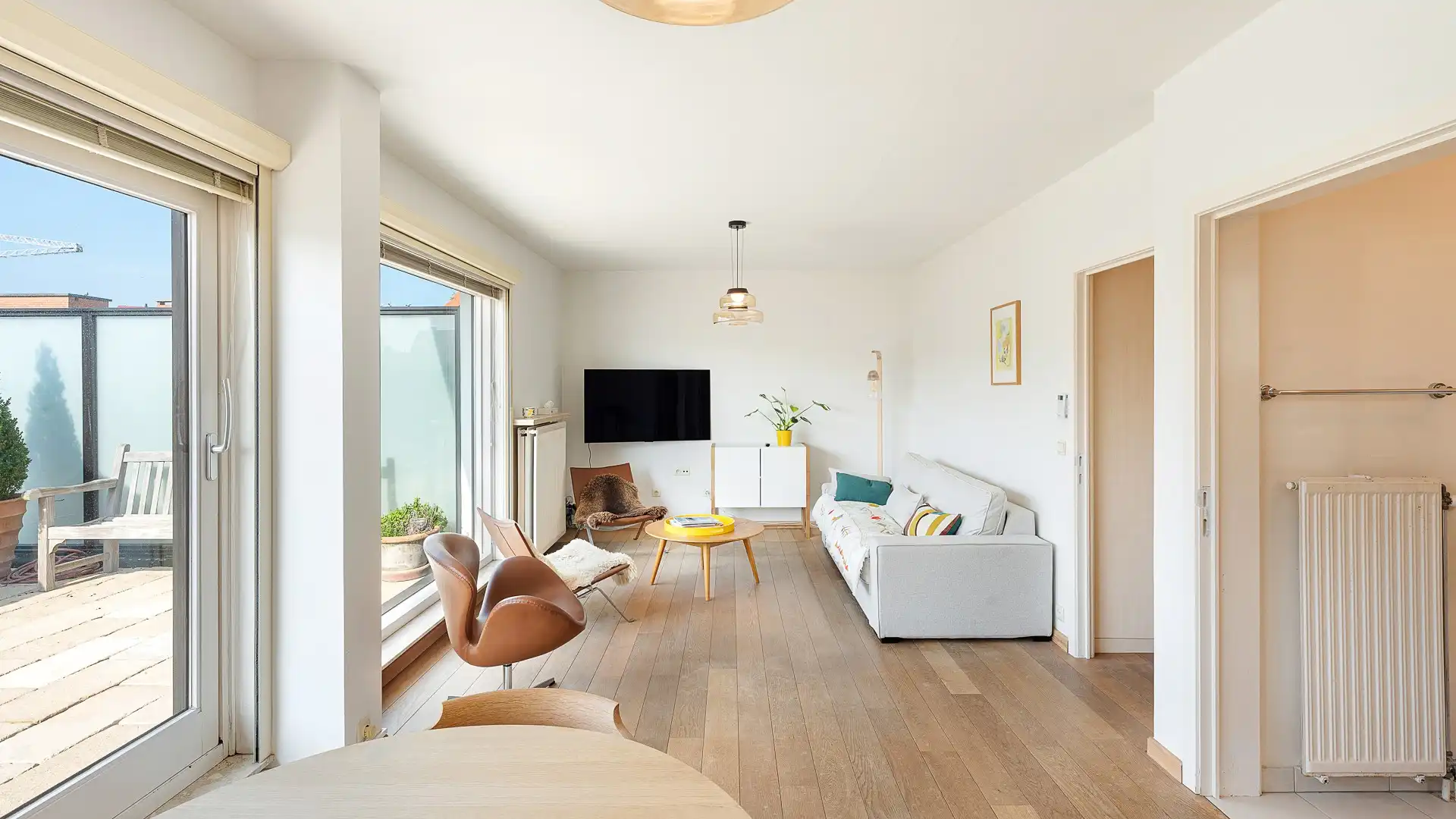Penthouse appartement met grote zonneterrassen nabij strand. foto 6