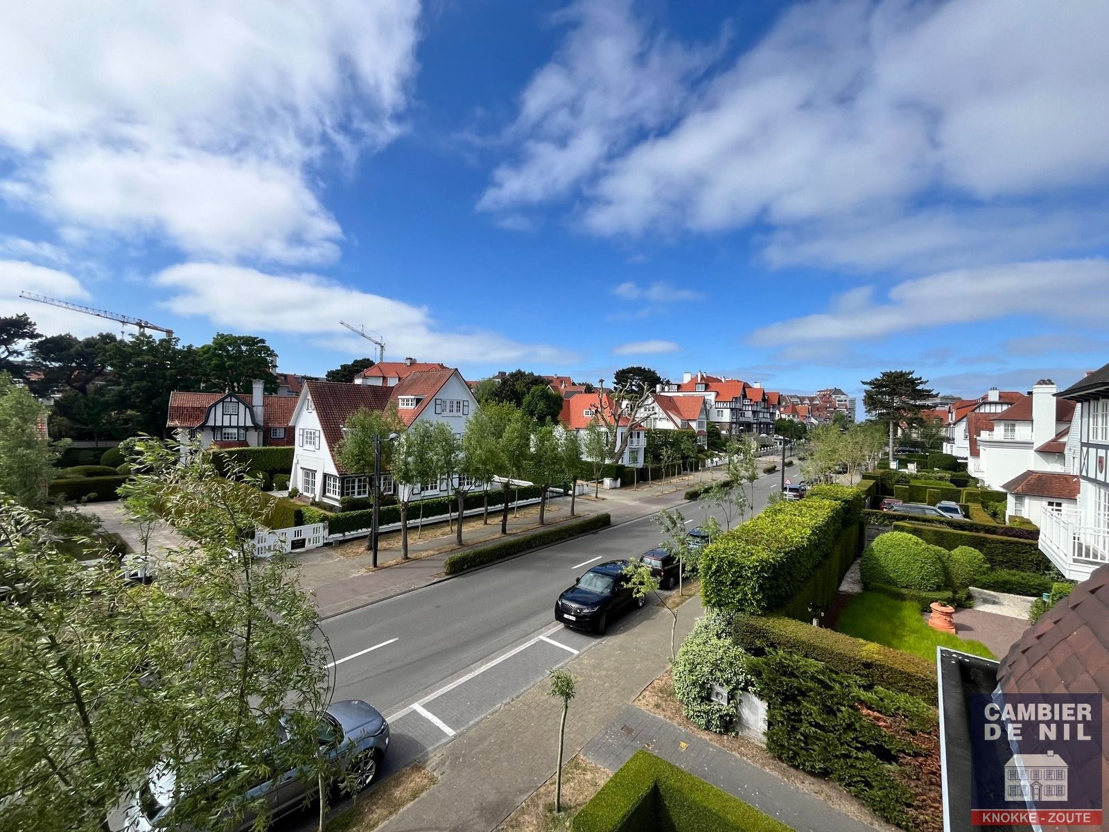 Prachtig ongemeubeld appartement op enkele stappen van het Albertplein!  foto 3