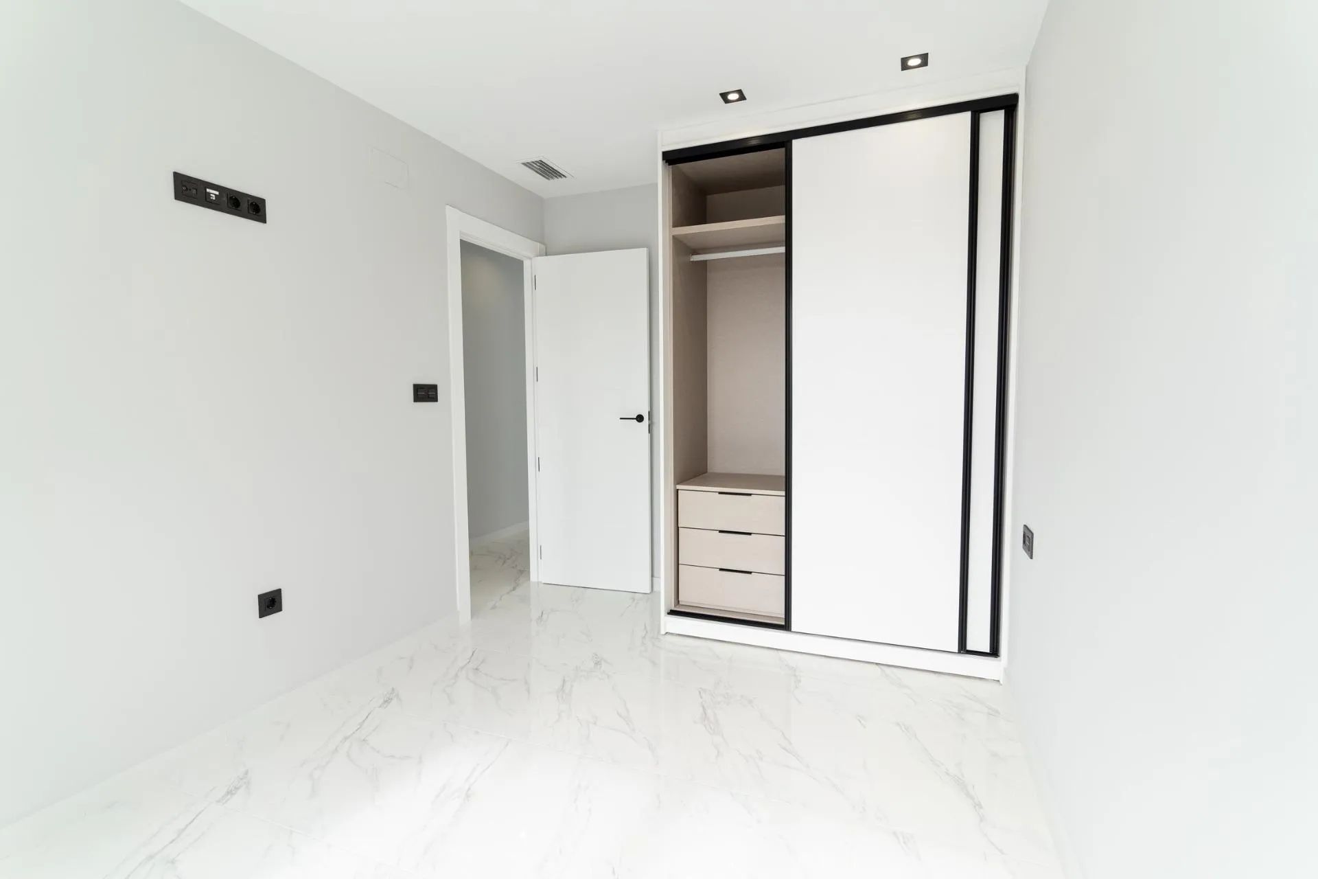 Beleef ultieme luxe aan de Costa Blanca: exclusieve villa’s met solarium en privézwembad – jouw Mediterrane paradijs foto 13