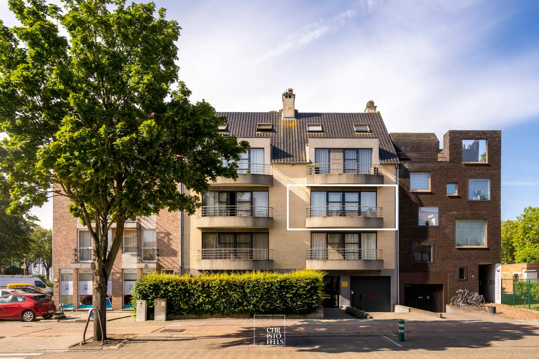 Ruim één slaapkamer appartement aan de stadsrand in Hasselt! foto {{pictureIndex}}