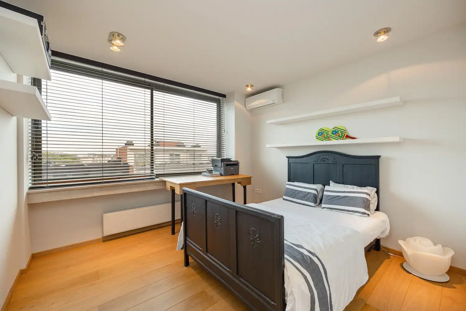 Fantastische energiezuinige penthouse (EPC B!) aan de Nationale Bank met 2 slaapkamers en 2 badkamers, zalig terras 20m², ruime kelder en 2 optionele garages foto 34