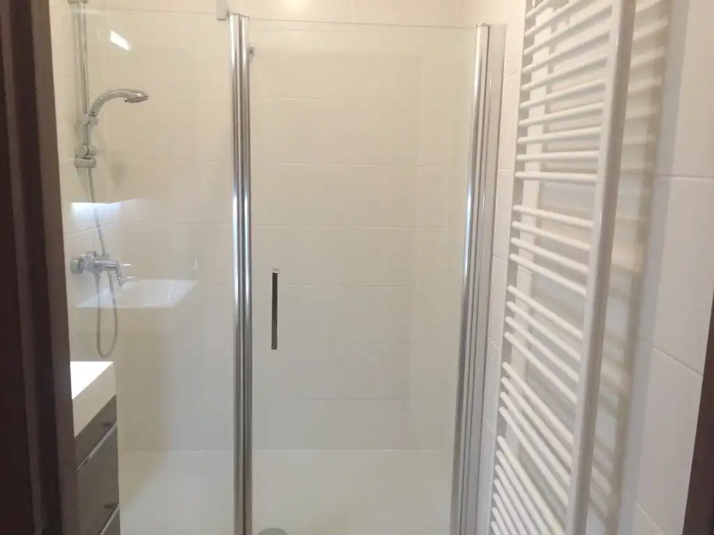 Appartement 2 slpk INCLUSIEF garage en berging - vlak bij het station van Merchtem foto 11