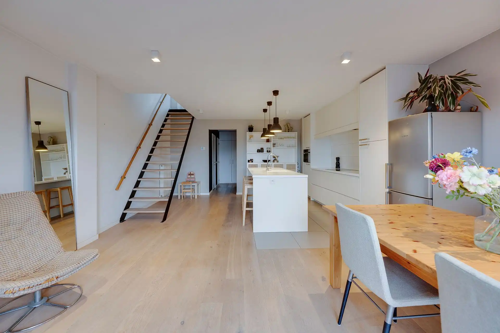 Instapklare, lichtrijke duplex in het centrum van Edegem foto 3