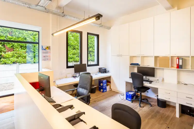 Volledig ingerichte kantoorruimte met vergaderzaal, toplocatie! foto 7