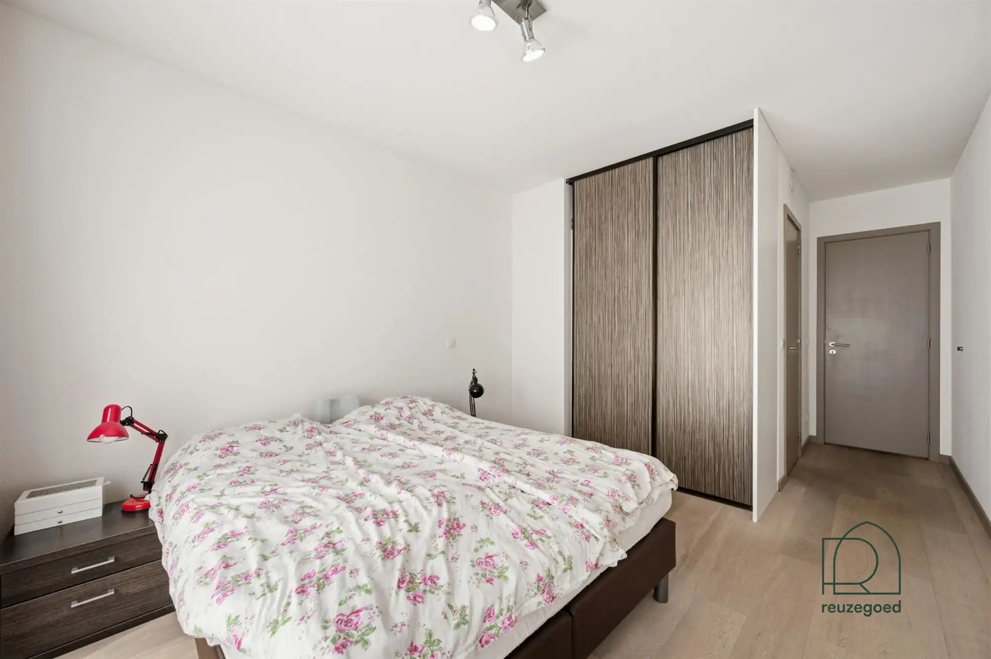 Instapklare investering met 2 slaapkamers op toplocatie in Evere foto 15