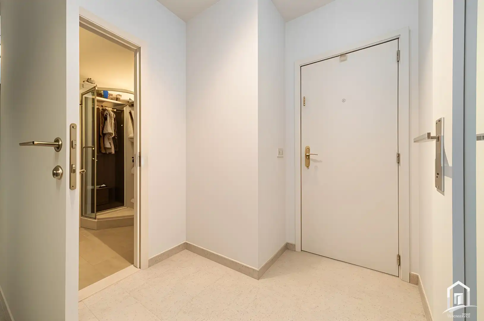 Instapklaar stadsappartement te Aalst foto 10
