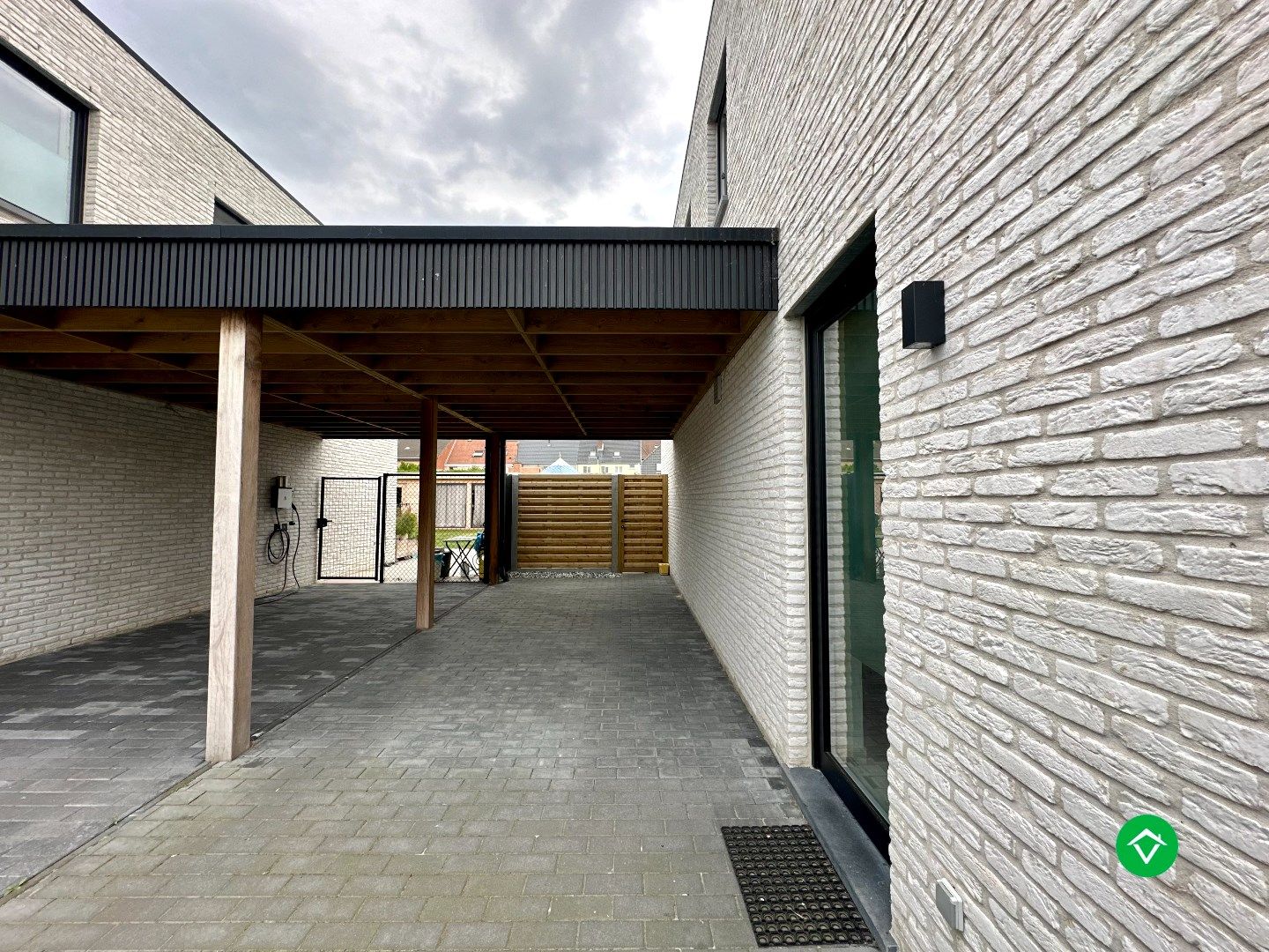 Instapklare halfopen nieuwbouwwoning te huur in Eernegem foto 18