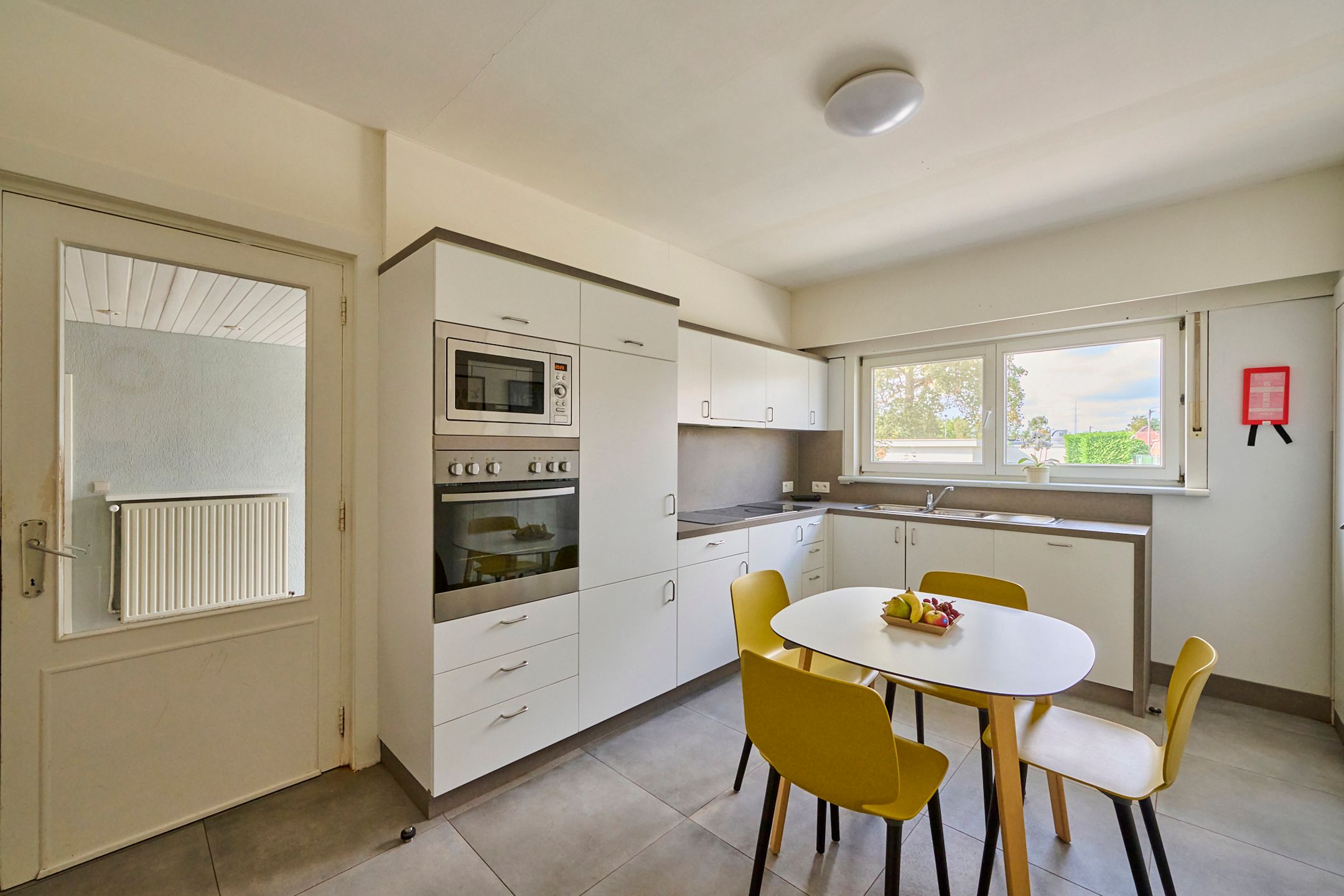 Charmante, op te frissen HOB met 4 slpks  foto 5