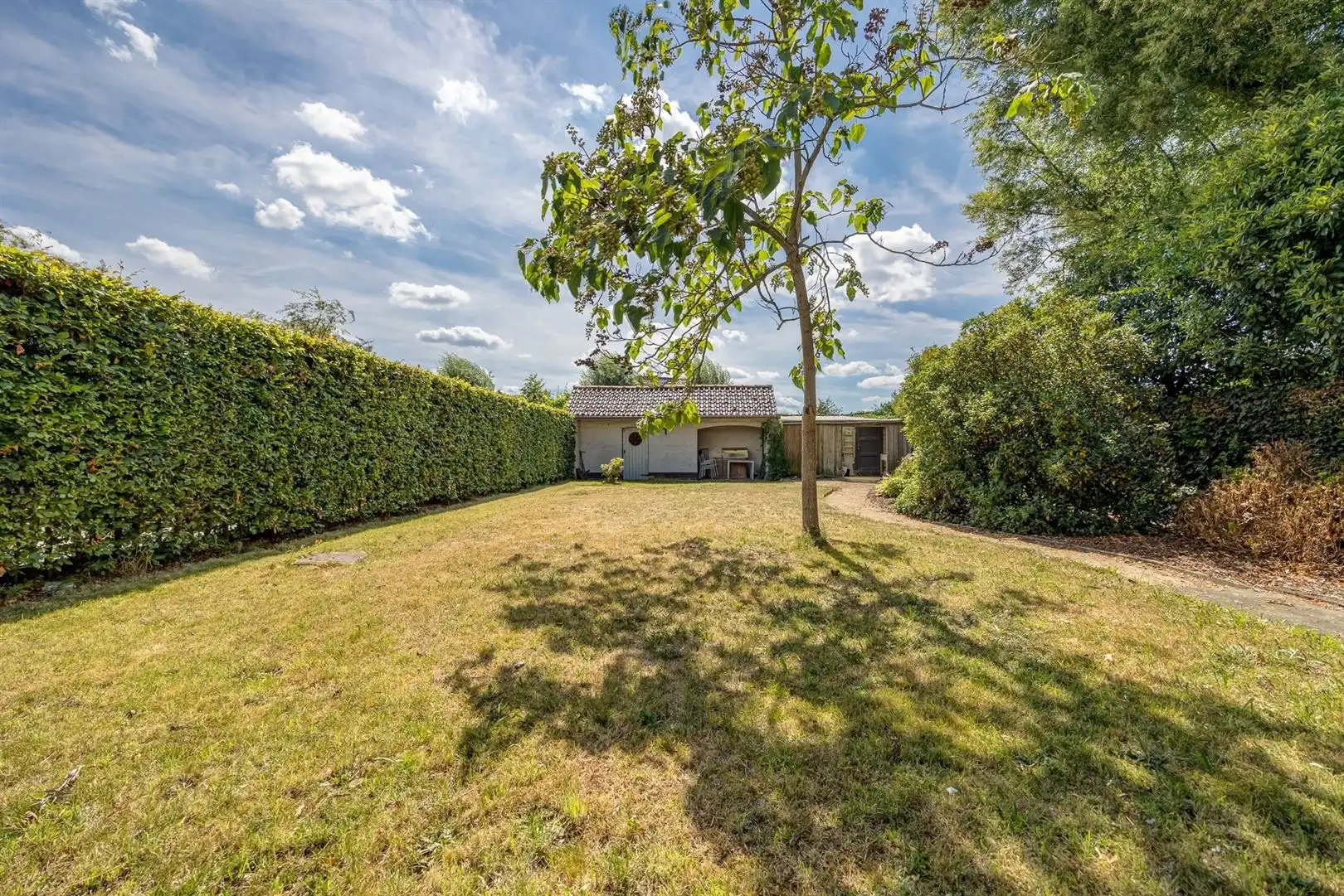 Grote woning in de dorpskern, met tuin en achter-uitweg. 'Must-see'! foto 22