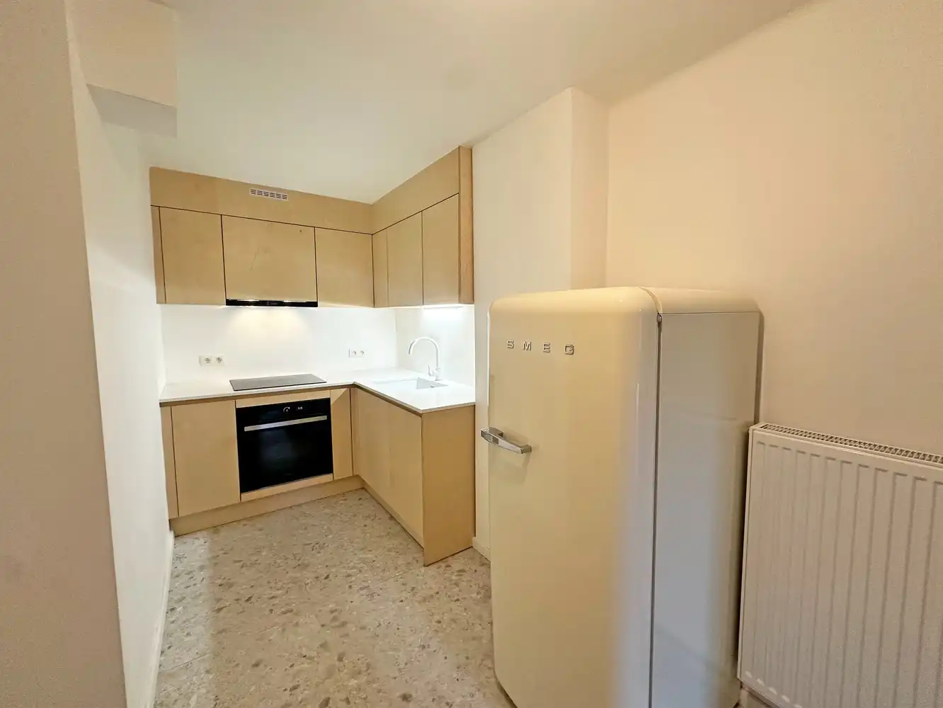 Gelijkvloers Studio met aparte keuken en tuin in Antwerpen! foto 9