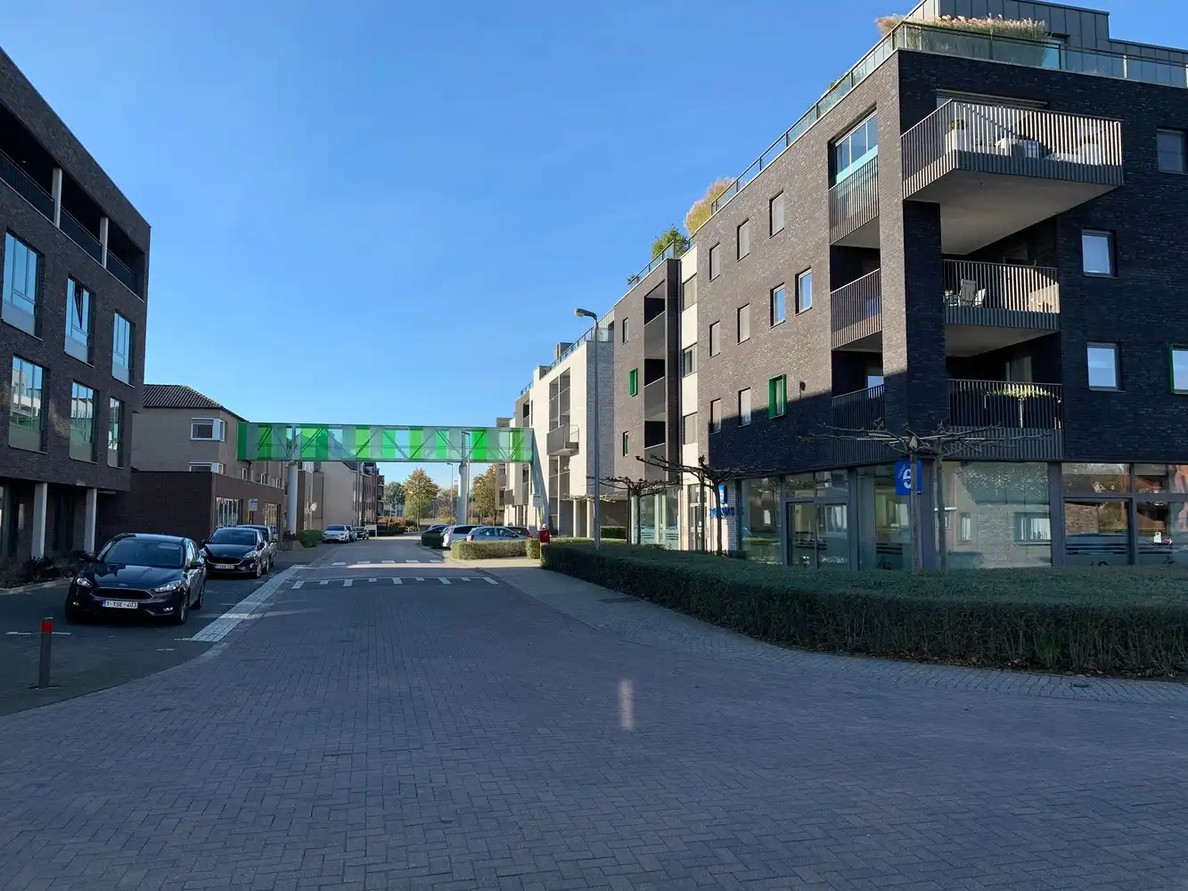 Mooie assistentieflat te huur van 87 m² + terras van 9 m². foto {{pictureIndex}}