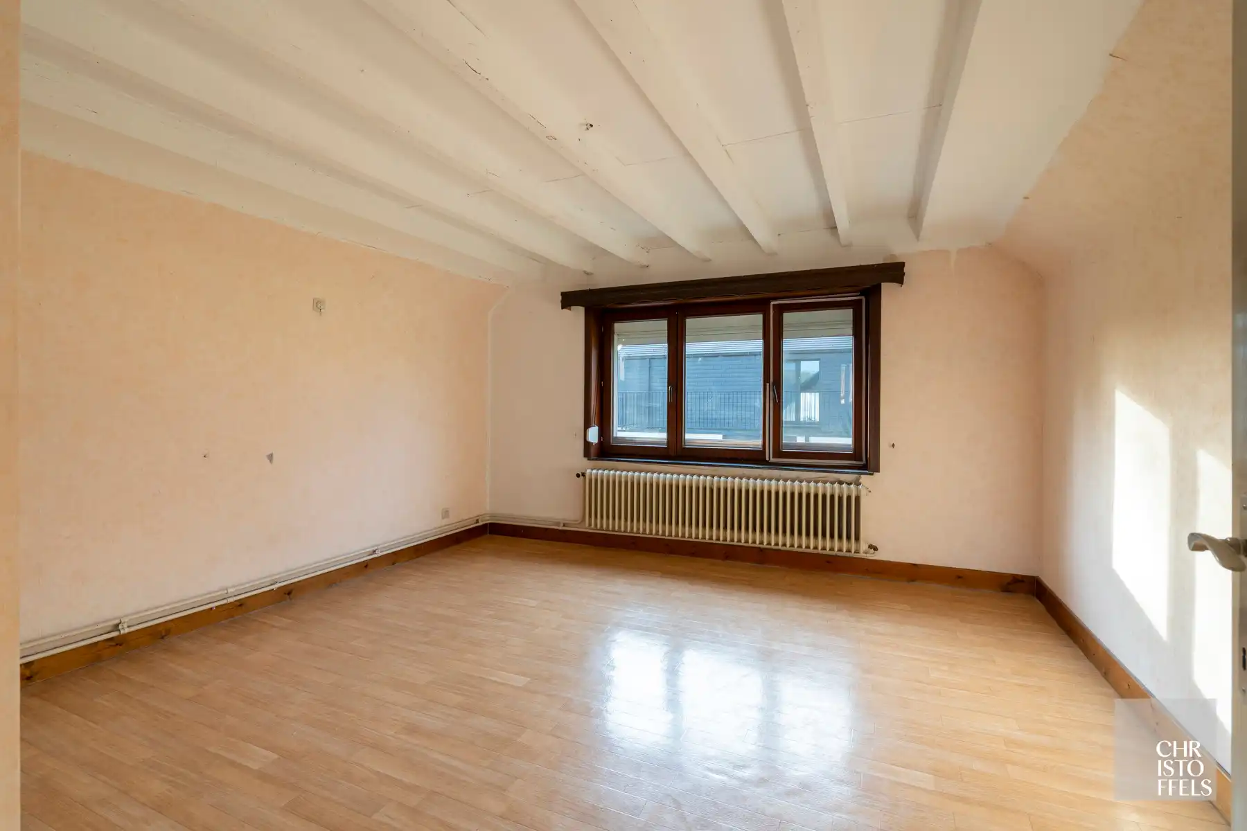 Woning met potentieel op groene en rustige locatie in Zutendaal! foto 15