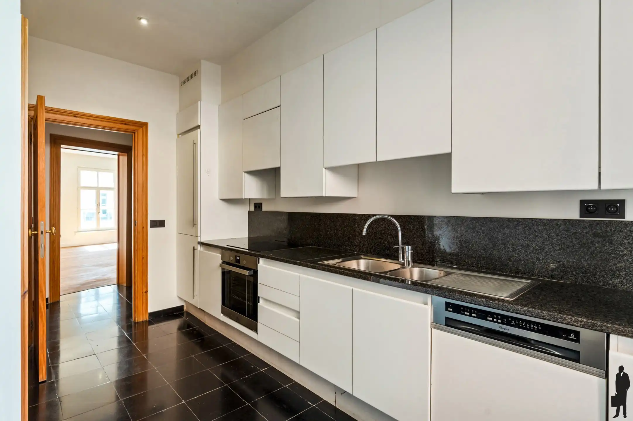 Ruim appartement met terras in de Theaterbuurt foto 6