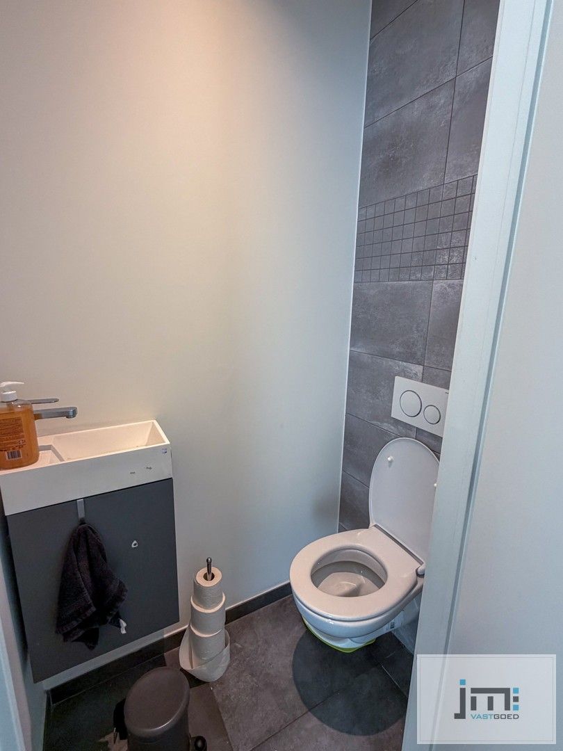 Recente woning met 3 slaapkamers en carport foto 9