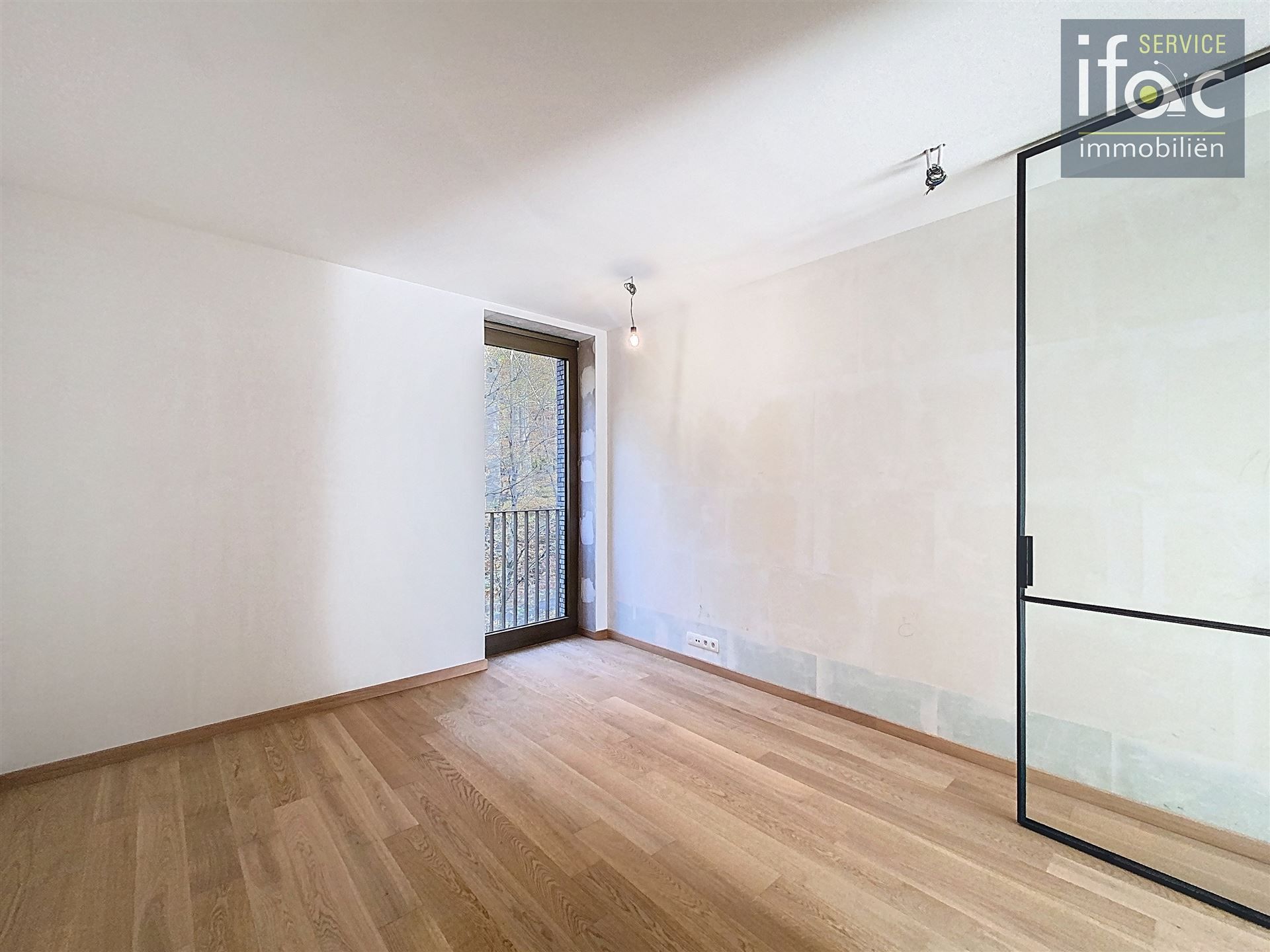 Luxe appartement met ruim terras en 2 autostaanplaatsen op de prestigieuze Panquin site naast het Park van Tervuren foto 10