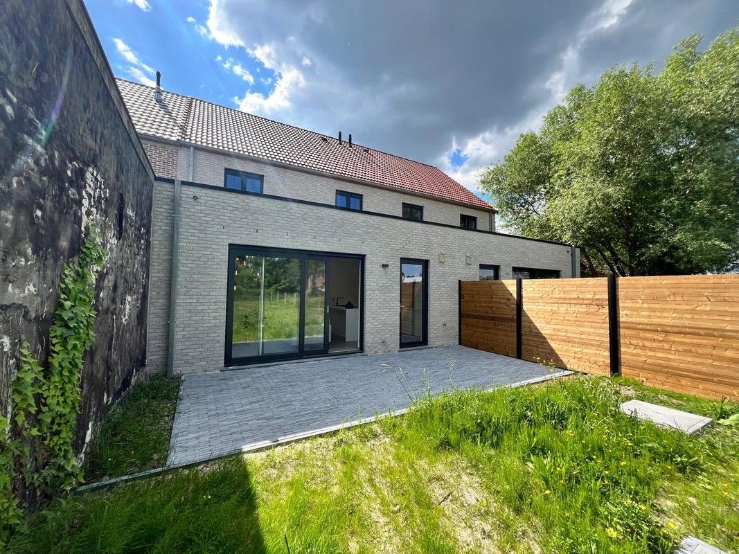 Moderne nieuwbouwwoningen met hedendaags comfort te Puurs- Sint- Amands. foto 15