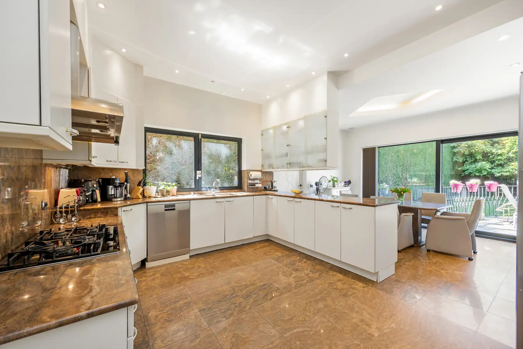 ELSDONK - ruime villa op zuidgericht perceel ca. 1.318m². foto 7