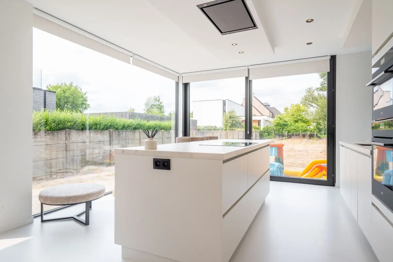 Instapklare woning met 3 slpkmrs op een perceel van 890m²! foto 11