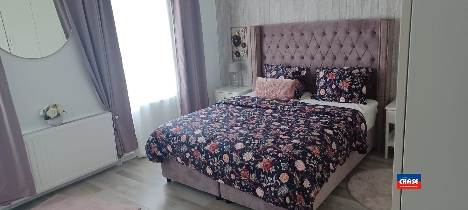 Gerenoveerde rijwoning met 2 slaapkamers en stadstuin foto 9