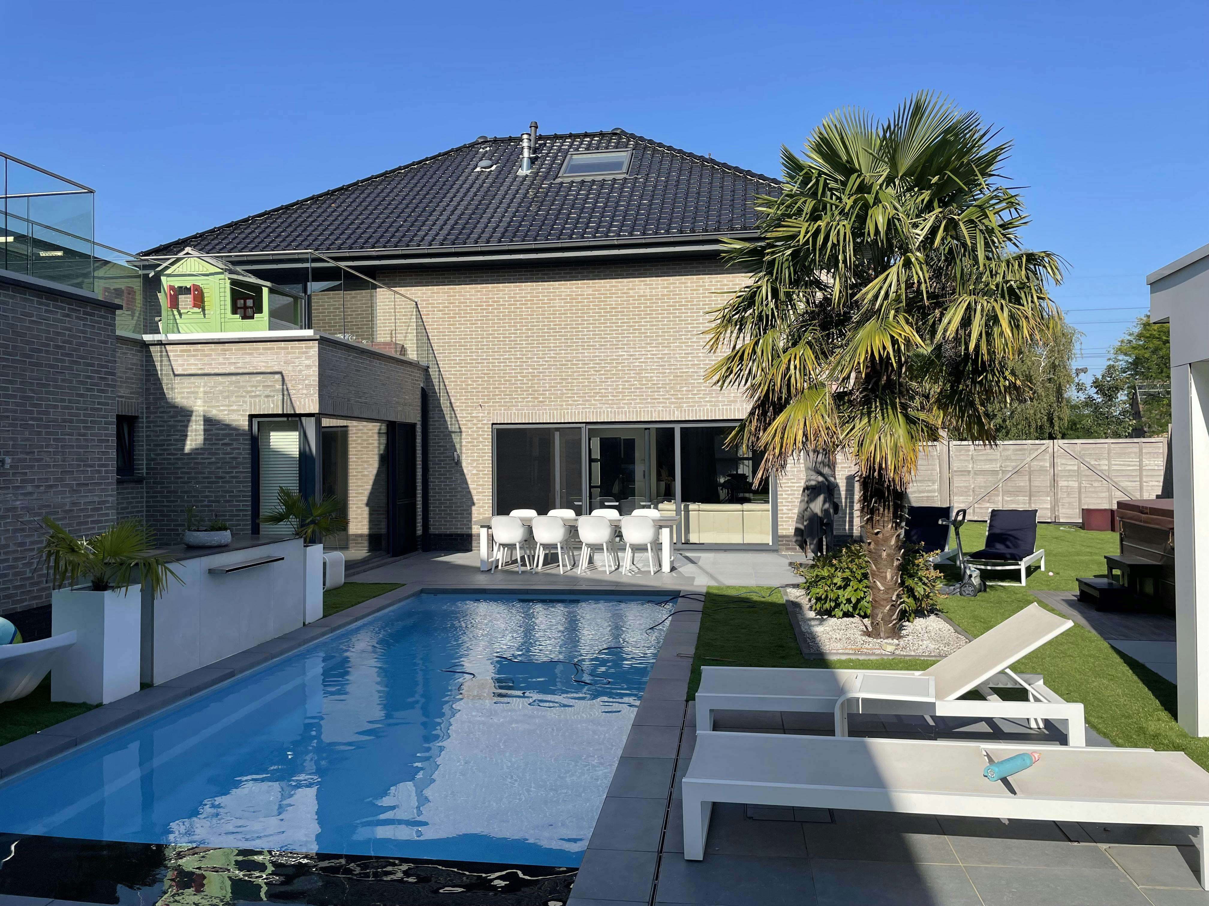 Luxe villa met exclusieve tuin en magazijn in KMO-zone foto 86