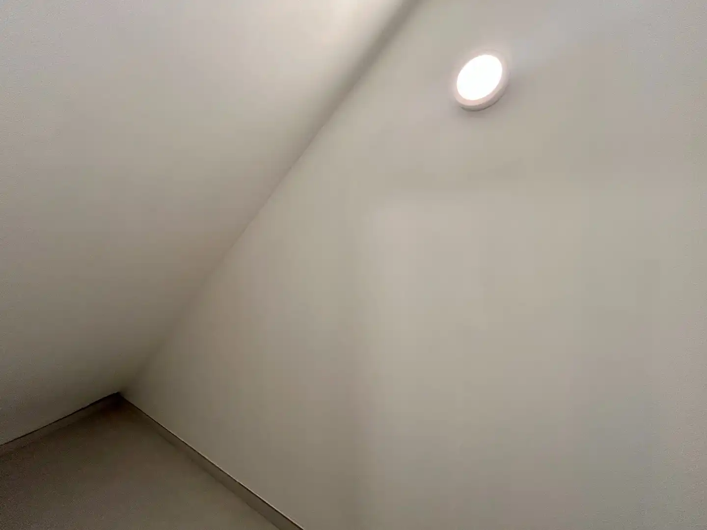 Instapklaar 2-slaapkamer appartement met tuin nabij centrum Tielt! foto 10