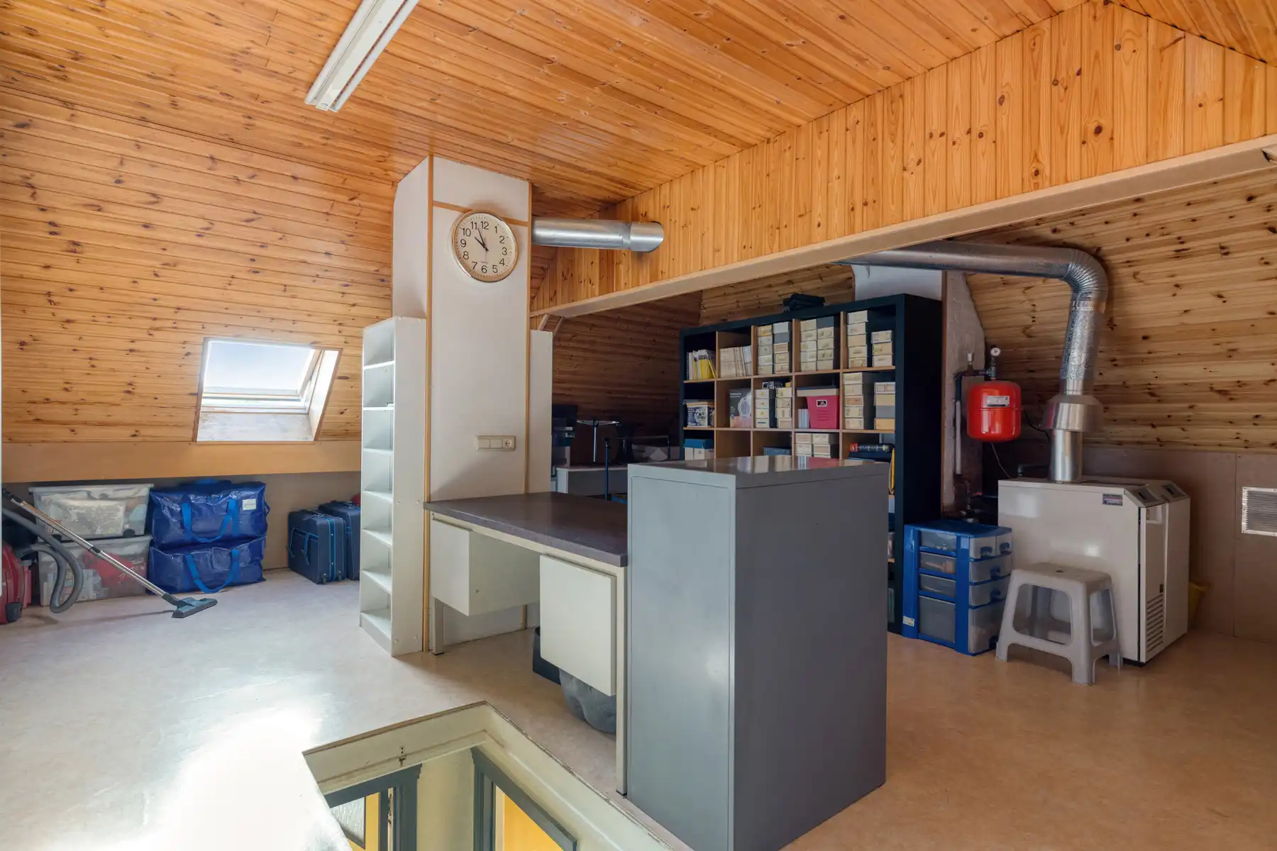 Solide halfopen bebouwing met 3 slaapkamers en garage foto 23