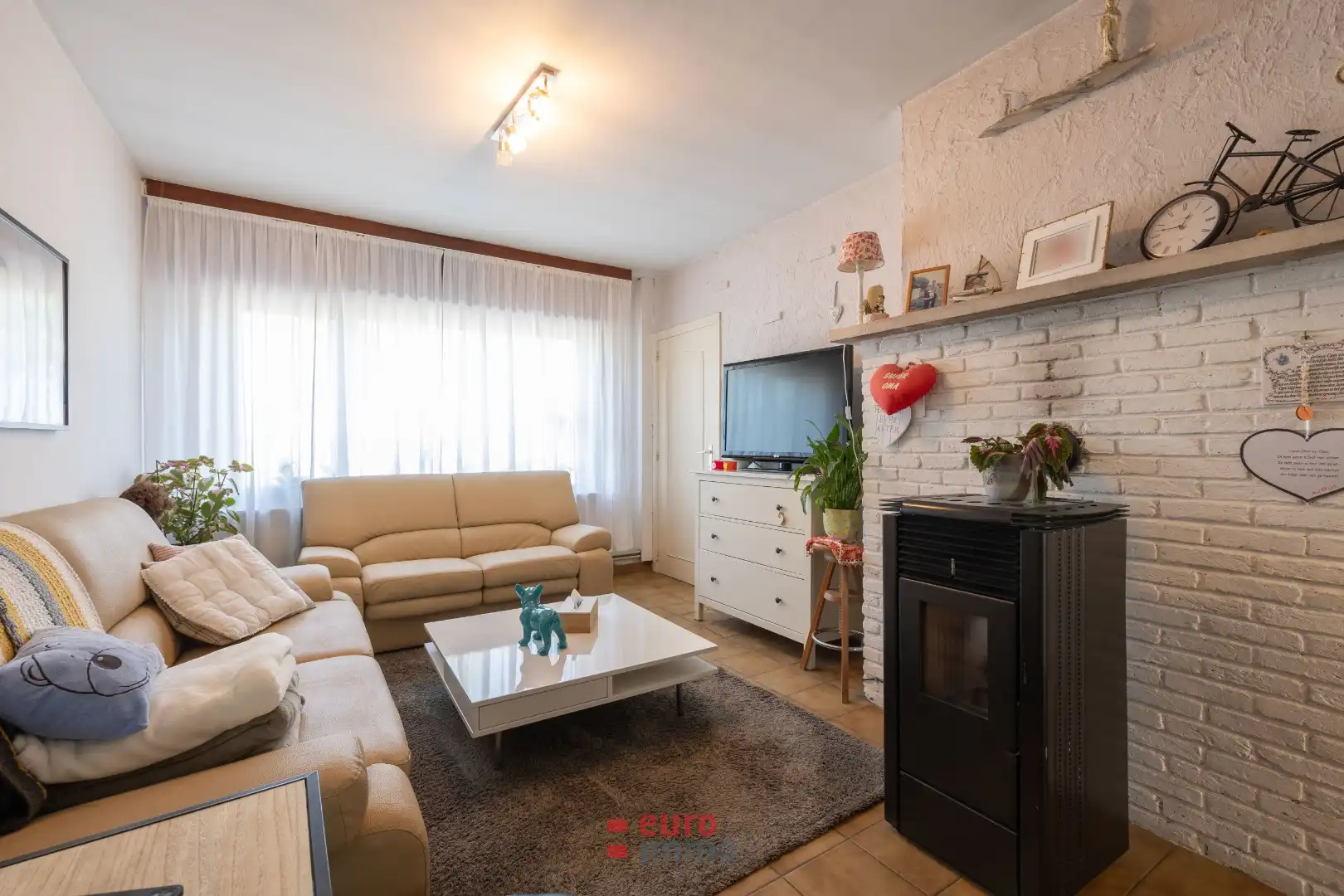 Ruime rijwoning met 4 slaapkamers in het pittoreske Ramskapelle foto 11