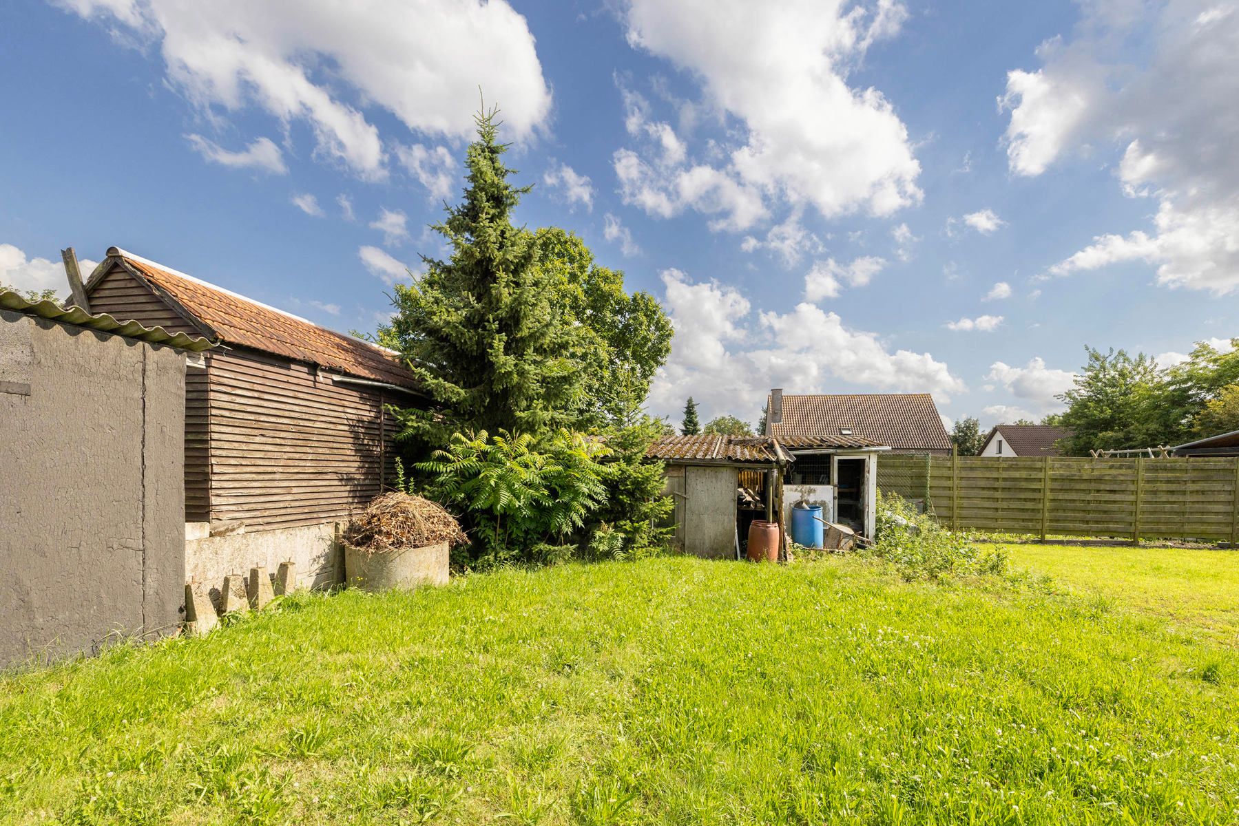 Te renoveren woning met o.a. 3 slpks op een perceel van 540m² foto 8