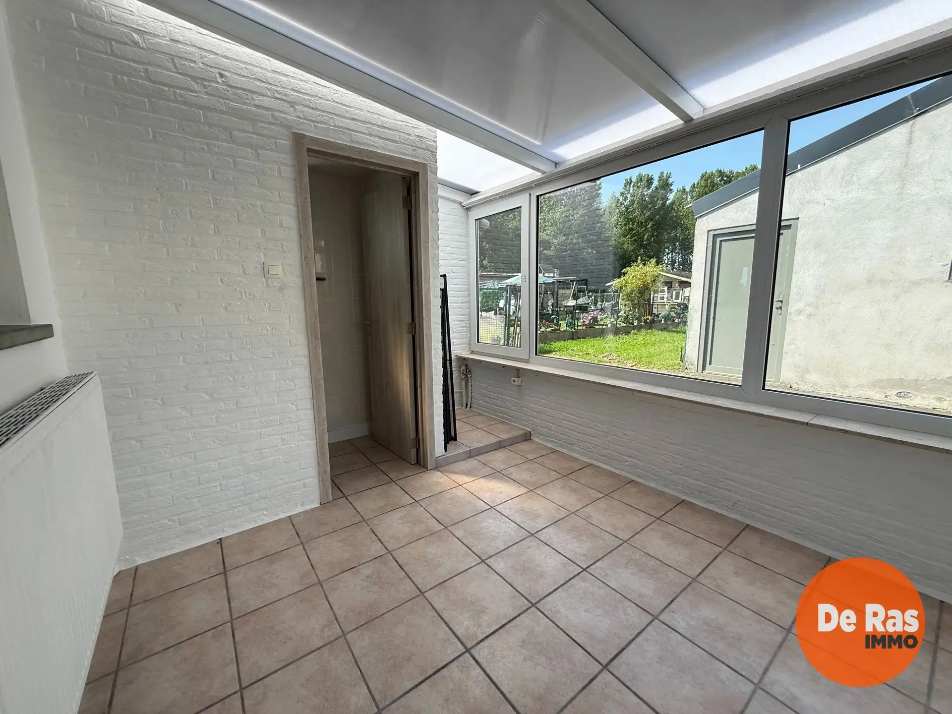WICHELEN - Ruime woning met multifunctionele loods. foto 17