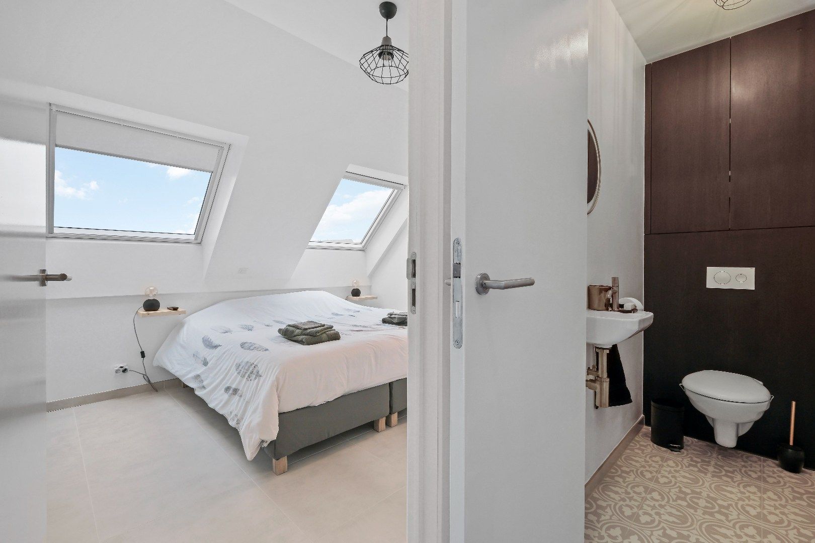 Instapklaar appartement met 2 slaapkamers en staanplaats in Ieper-centrum foto 7